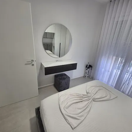 Διαμέρισμα New Comfort Golem (Tirana)