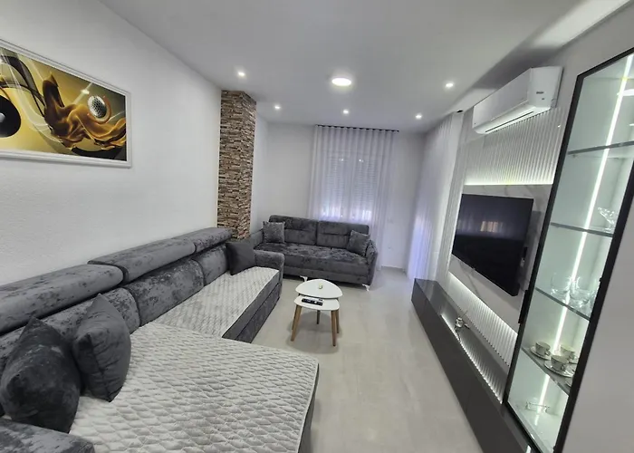 Διαμέρισμα New Comfort Golem (Tirana)