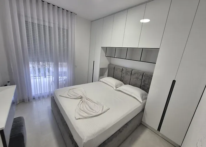 New Comfort Apartment Golem (Tirana)